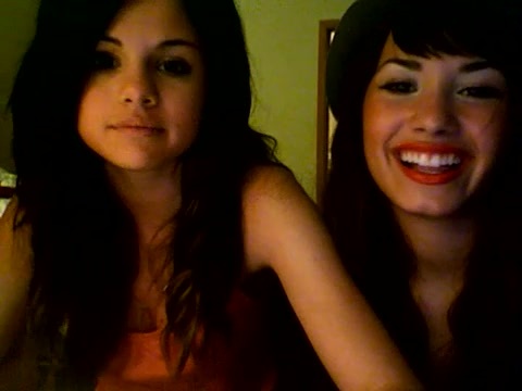 demi lovato and selena gomez with SPECIAL GUEST!!! 1544 - Demilush and selena gomez with Special Guest Part oo4