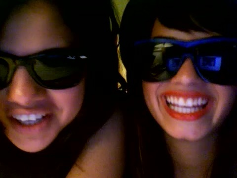 demi lovato and selena gomez with SPECIAL GUEST!!! 090