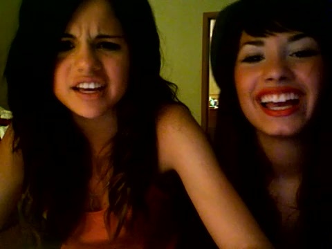 demi lovato and selena gomez with SPECIAL GUEST!!! 1566