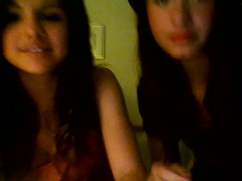 demi lovato and selena gomez with SPECIAL GUEST!!! 1114