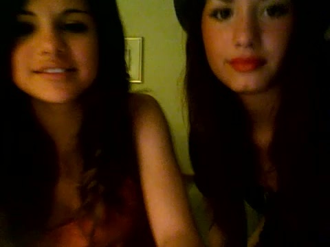 demi lovato and selena gomez with SPECIAL GUEST!!! 1117