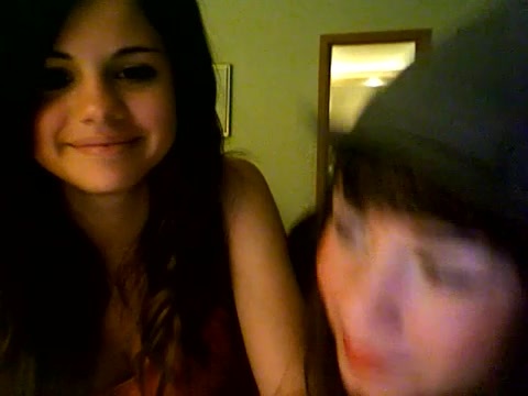 demi lovato and selena gomez with SPECIAL GUEST!!! 1143