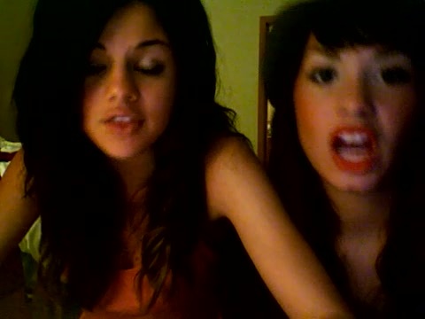 demi lovato and selena gomez with SPECIAL GUEST!!! 1637 - Demilush and selena gomez with Special Guest Part oo4