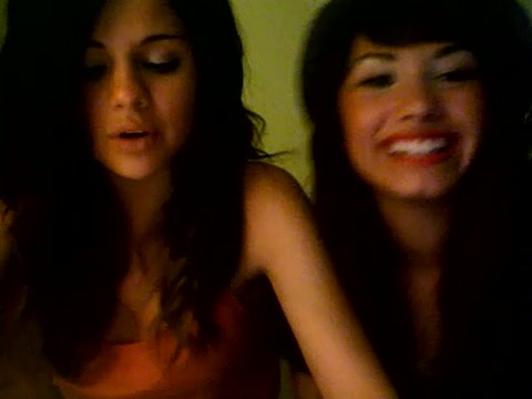 demi lovato and selena gomez with SPECIAL GUEST!!! 1178