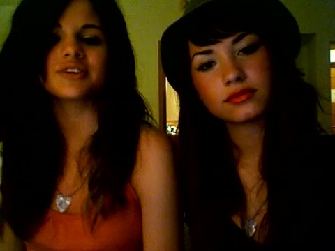 demi lovato and selena gomez with SPECIAL GUEST!!! 664 - Demilush and selena gomez with Special Guest Part oo2