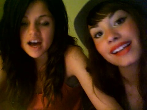 demi lovato and selena gomez with SPECIAL GUEST!!! 1688 - Demilush and selena gomez with Special Guest Part oo4