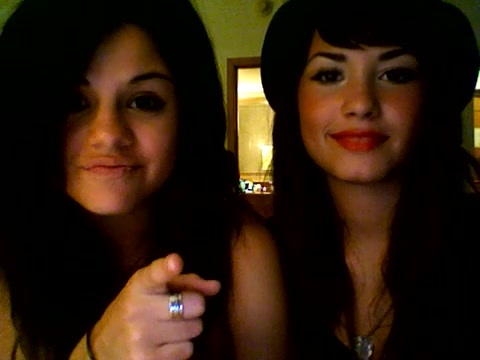 demi lovato and selena gomez with SPECIAL GUEST!!! 697