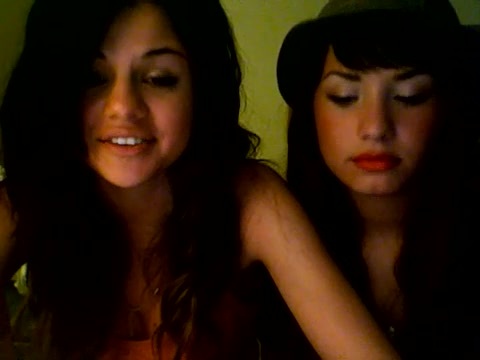 demi lovato and selena gomez with SPECIAL GUEST!!! 1247 - Demilush and selena gomez with Special Guest Part oo3