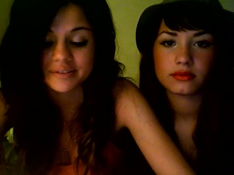 demi lovato and selena gomez with SPECIAL GUEST!!! 1254 - Demilush and selena gomez with Special Guest Part oo3