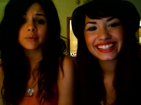demi lovato and selena gomez with SPECIAL GUEST!!! 348