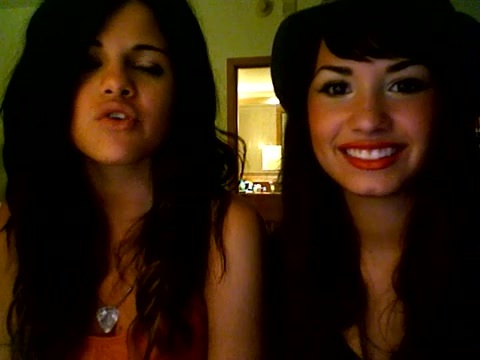 demi lovato and selena gomez with SPECIAL GUEST!!! 370