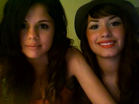 demi lovato and selena gomez with SPECIAL GUEST!!! 1275 - Demilush and selena gomez with Special Guest Part oo3