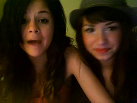 demi lovato and selena gomez with SPECIAL GUEST!!! 1319