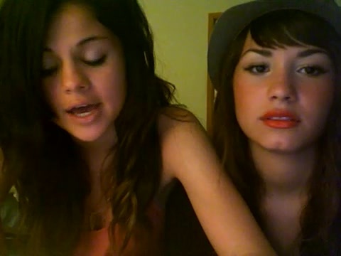 demi lovato and selena gomez with SPECIAL GUEST!!! 1950