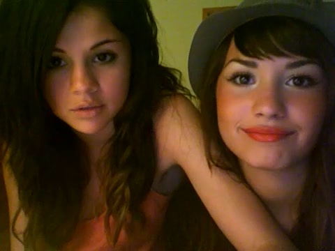 demi lovato and selena gomez with SPECIAL GUEST!!! 1495 - Demilush and selena gomez with Special Guest Part oo3