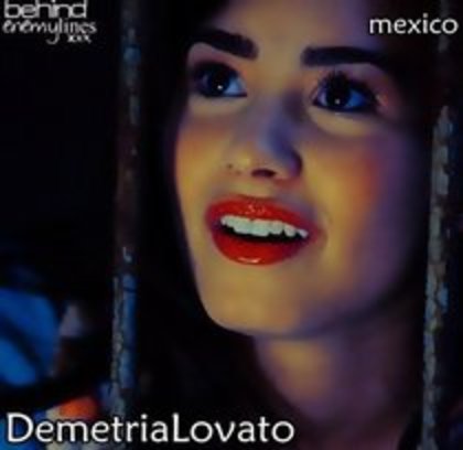 50877888_ZHHXTQCOY - demi   poze  glittetr