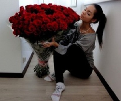 tumblr_lkty26w9yx1qcbegxo1_500_large_189350174_thumb