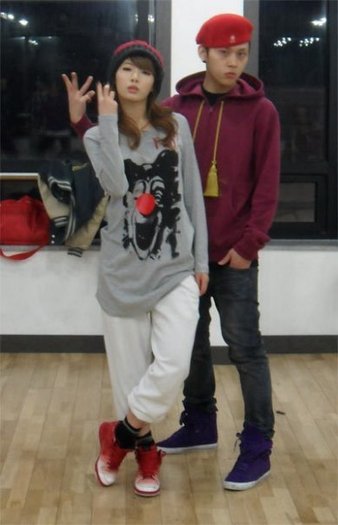 Hyuna-junhyung-4minute-16715592-389-604