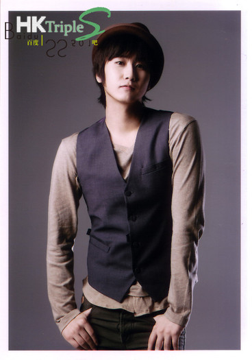 4ed085f7859f181c342acc5f - Heo Young Saeng