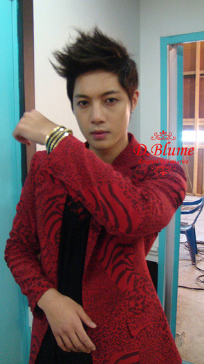 1271829727_dblume091124_14-1 - Kim Hyun Joong