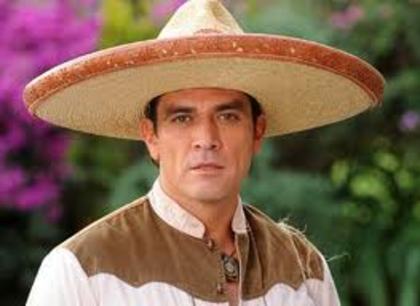 images (10) - Jorge Salinas