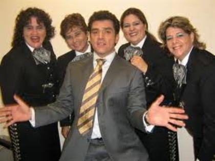 images (25) - Jorge Salinas