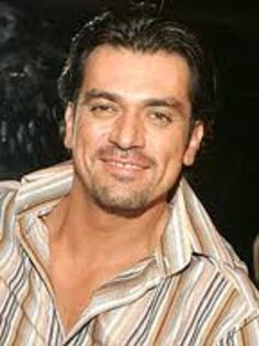 images (72) - Jorge Salinas