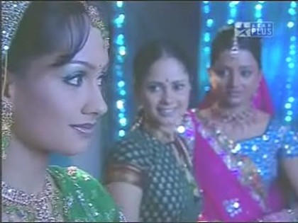 b2512gi5 - B-parul chauhan-B