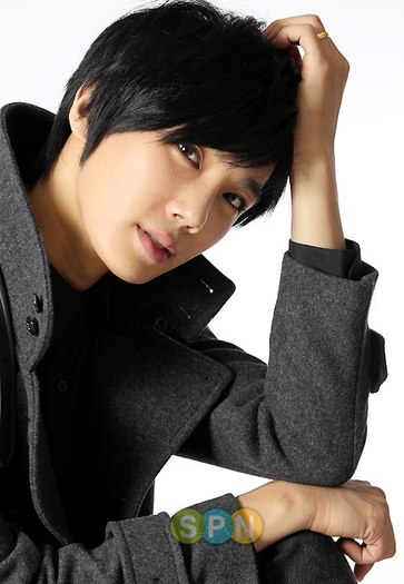 8 - Park Jung Min