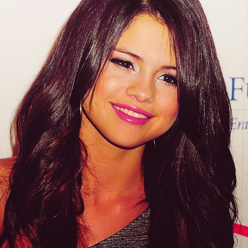 tumblr_lyxiq9PXfZ1rnqicjo1_500_large - 0     I love Selena forever