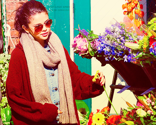 tumblr_lt2cxg68Tm1r2hrs2o1_500