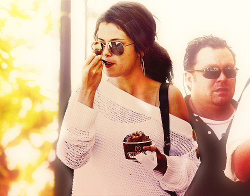 tumblr_lr4mw603XG1r2hrs2o1_500