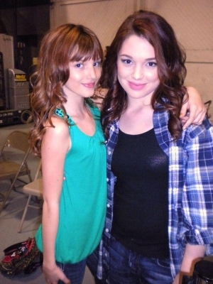 normal_05 - Bella Thorne at the WOWP Set