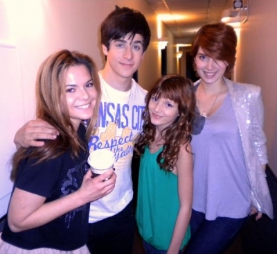 normal_06 - Bella Thorne at the WOWP Set