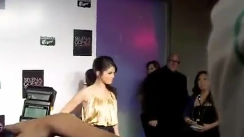 Selena Gomez Dances To Katy Perry! 061