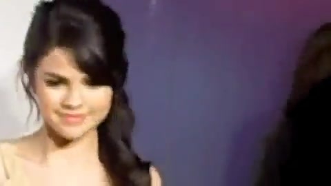 Selena Gomez Dances To Katy Perry! 070