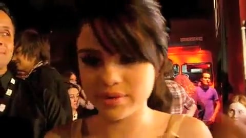 Selena Gomez Dances To Katy Perry! 180