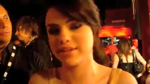 Selena Gomez Dances To Katy Perry! 213