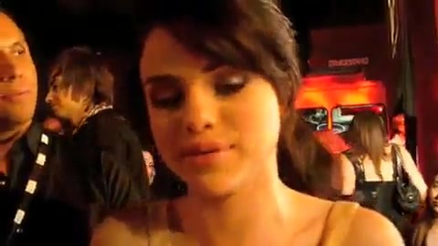 Selena Gomez Dances To Katy Perry! 214