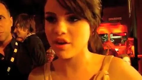 Selena Gomez Dances To Katy Perry! 239