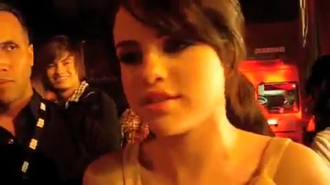 Selena Gomez Dances To Katy Perry! 245