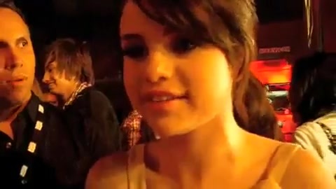 Selena Gomez Dances To Katy Perry! 248