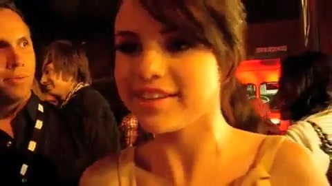 Selena Gomez Dances To Katy Perry! 249