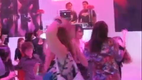 Selena Gomez Dances To Katy Perry! 358 - Selena Gomez Dances To Katy Perry