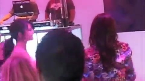 Selena Gomez Dances To Katy Perry! 397