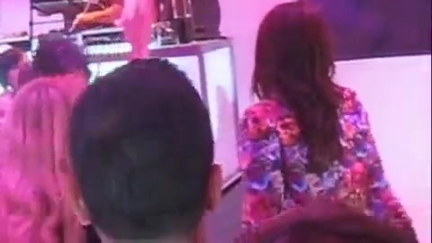 Selena Gomez Dances To Katy Perry! 406