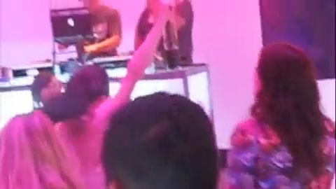 Selena Gomez Dances To Katy Perry! 410 Selena Gomez Dances To Katy Perry! 410