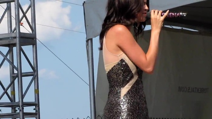 Selena Gomez _You Belong With Me_ Cover Indianapolis 8_15_10 027