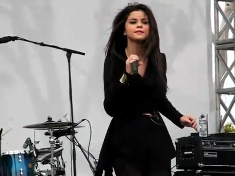 Selena Gomez & the Scene - Naturally Microsoft Store South Coast Plaza 036