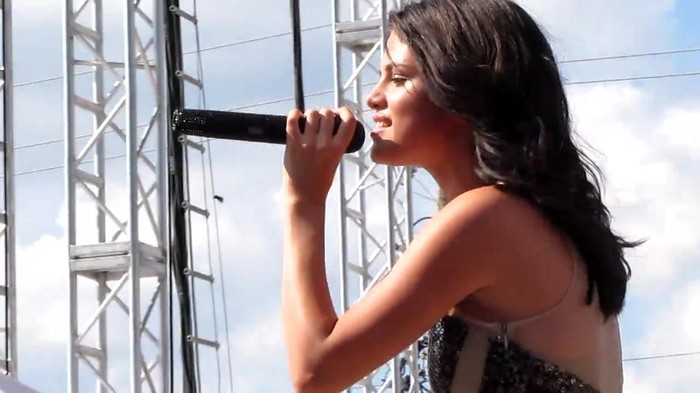 Selena Gomez _You Belong With Me_ Cover Indianapolis 8_15_10 063 - Selena Gomez _You Belong With Me_ Cover Indianapolis